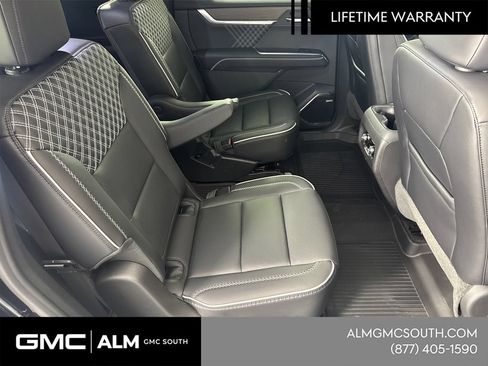 New 2026 GMC Acadia Denali w/ Super Cruise Package AWD/4WD image 17