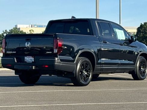 Used 2017 Honda Ridgeline Black Edition image 4