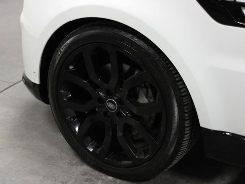 Used 2022 Land Rover Range Rover Sport HSE Silver Edition image 10