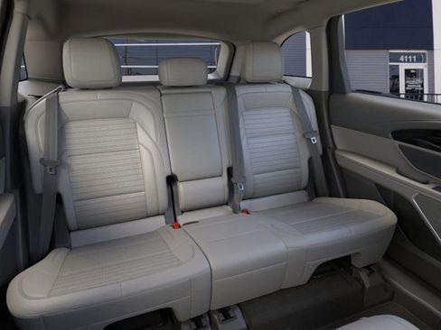 New 2025 Lincoln Nautilus Reserve w/ Jet Appearance Package image 11