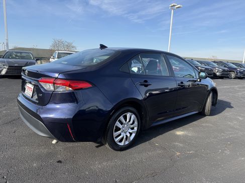 Certified 2023 Toyota Corolla LE image 9