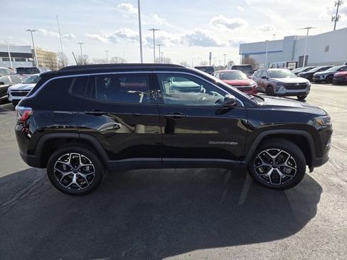Used 2026 Jeep Compass Limited AWD/4WD image 18