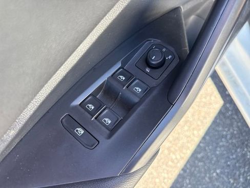 Used 2020 Volkswagen Jetta SEL image 23