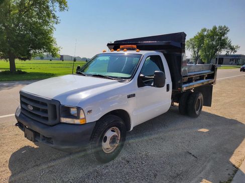 Used 2003 Ford F350 4X2 2dr Regular Cab 140.8 164. image 3