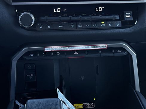 New 2026 Toyota Tundra Limited image 18