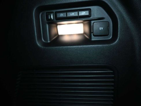 Used 2021 Ford Explorer Limited w/ Equipment Group 301A AWD/4WD image 29
