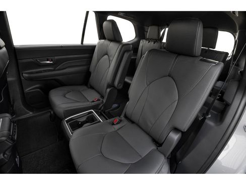 New 2026 Toyota Grand Highlander AWD Hybrid image 9