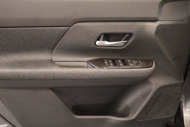 New 2026 Nissan Kicks SV w/ Cold Weather Package FWD image 9