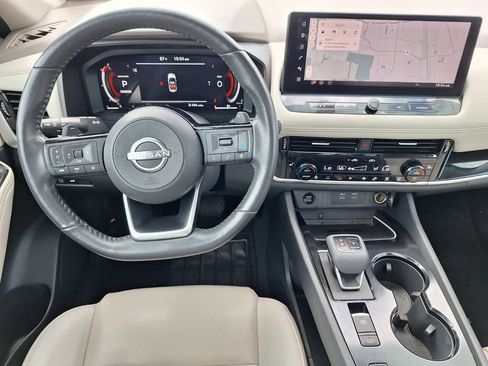 Used 2024 Nissan Rogue SL w/ SL Premium Package FWD image 23