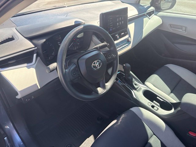 Used 2025 Toyota Corolla LE FWD image 22