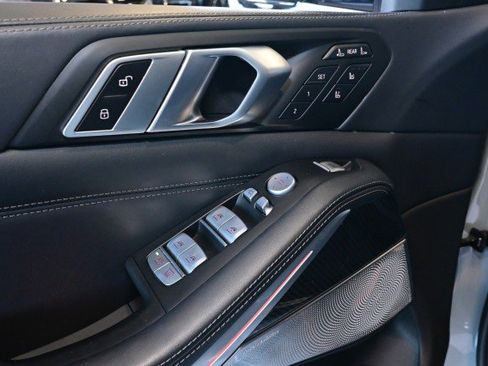 Used 2023 BMW X7 M60i w/ Executive Package image 19