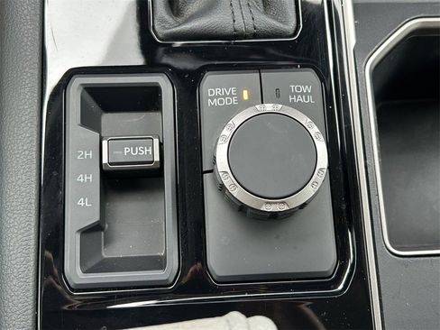 Used 2023 Toyota Tundra Limited image 36