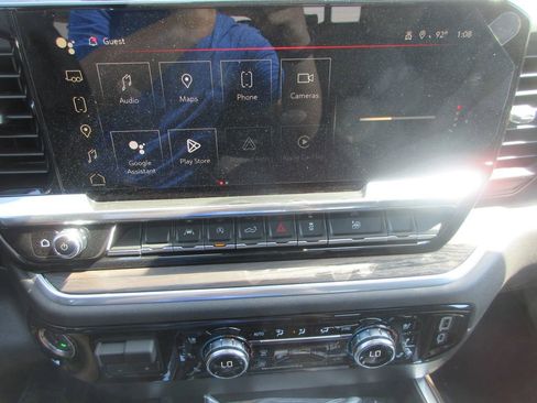 New 2026 GMC Sierra 1500 SLT w/ SLT Convenience Package image 19