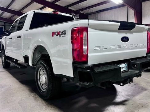 Used 2025 Ford F250 XL AWD/4WD image 4