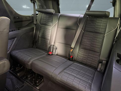 Used 2024 Cadillac Escalade Sport Platinum w/ LPO, ONYX Package AWD/4WD image 23