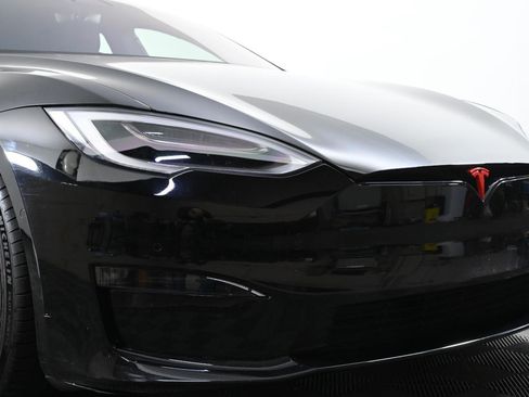 Used 2021 Tesla Model S Plaid image 4