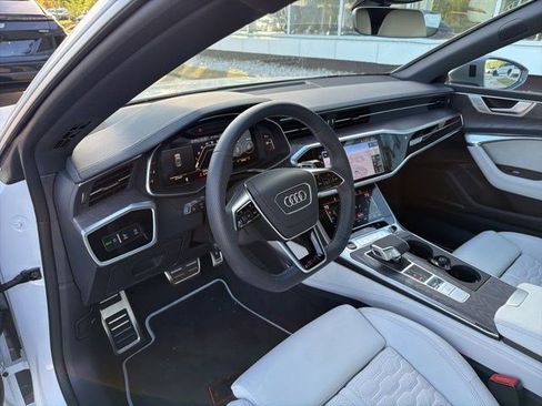Used 2025 Audi RS 7 Performance image 13