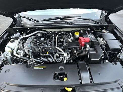 Used 2024 Nissan Sentra SV image 39