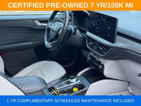 Used 2023 Ford Escape Platinum w/ Premium Technology Package AWD/4WD image 22