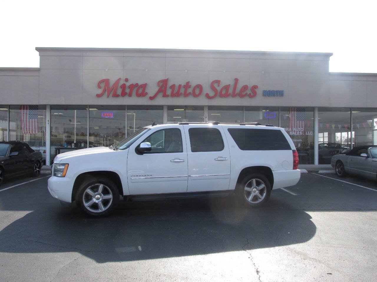 Used 2012 Chevrolet Suburban LTZ AWD/4WD image 2