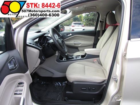 Used 2017 Ford Escape SE FWD image 12