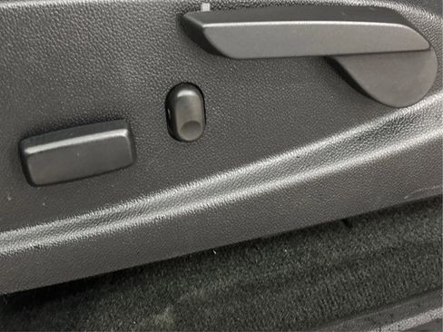 Used 2018 Chevrolet Colorado Z71 image 25