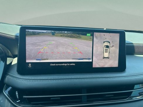 Used 2023 INFINITI QX60 Sensory w/ Vision Package AWD/4WD image 12