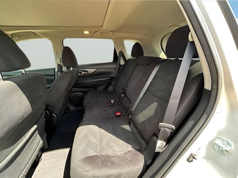 Used 2014 Nissan Rogue SV AWD/4WD image 10