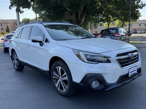 Used 2019 Subaru Outback 2.5i Limited w/ Popular Package #2 AWD/4WD image 5
