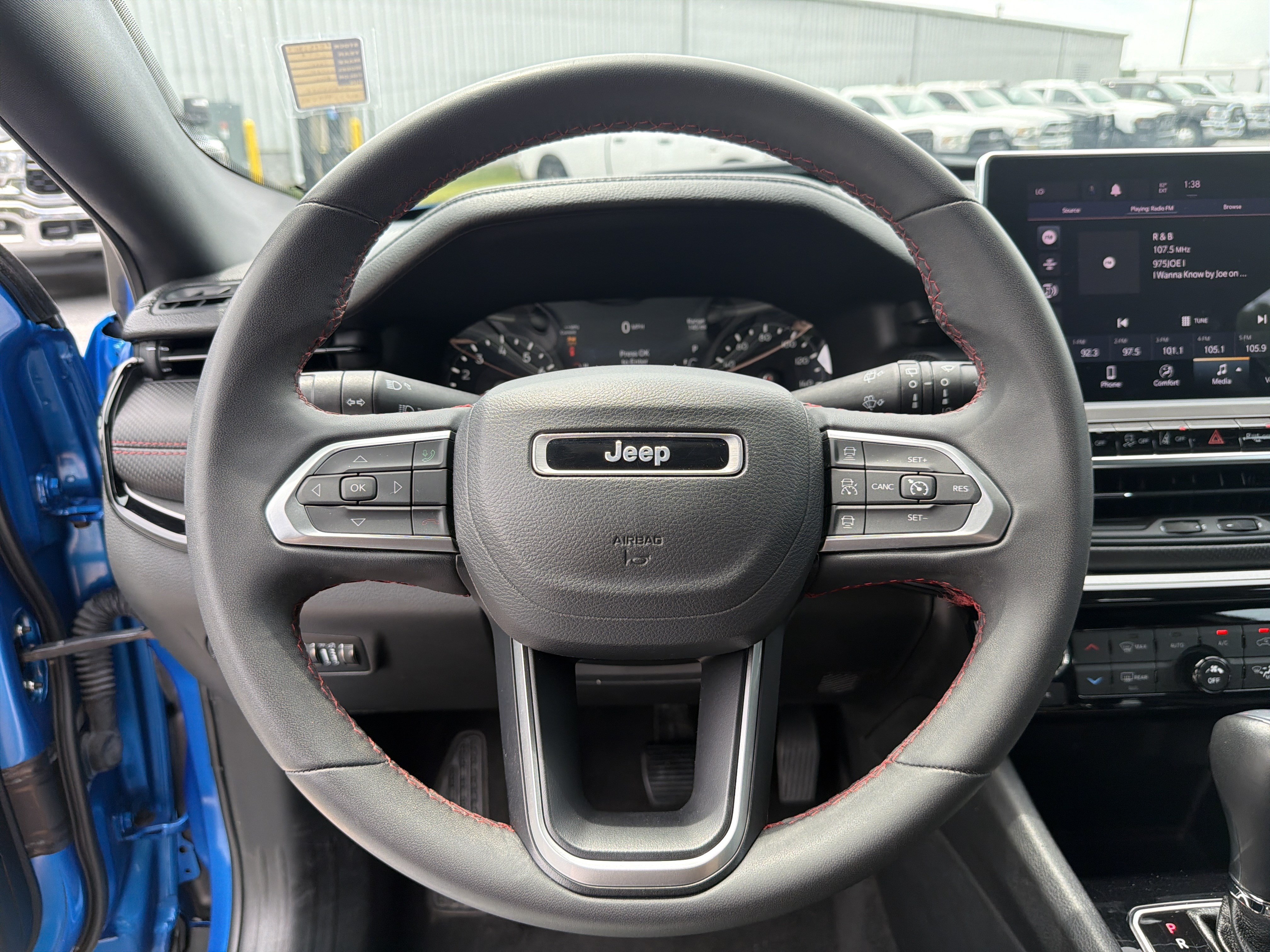 Used 2024 Jeep Compass Trailhawk AWD/4WD image 27