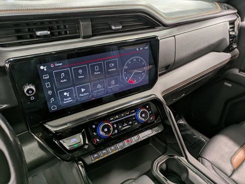 Used 2023 GMC Sierra 1500 AT4 w/ AT4 Preferred Package image 11