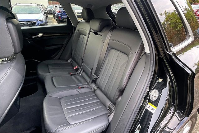 Used 2019 Audi Q5 2.0T Premium w/ Convenience Package AWD/4WD image 26
