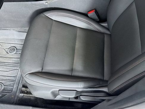 Used 2024 Chevrolet Trax RS w/ Sunroof Package FWD image 20