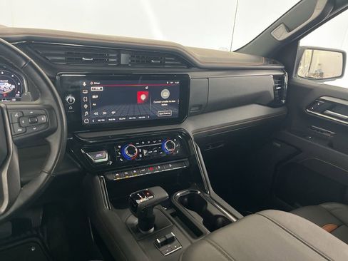 Used 2025 GMC Sierra 1500 AT4 AWD/4WD image 32