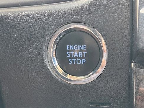 Used 2021 Toyota 4Runner Venture image 28