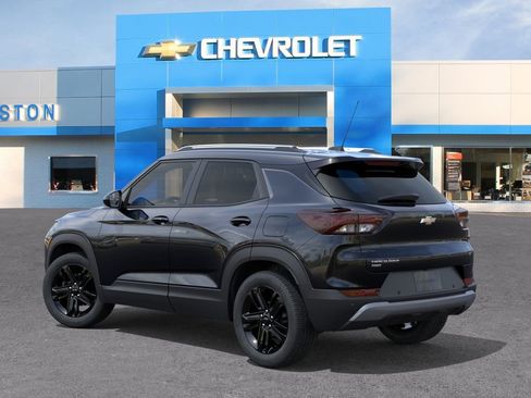 New 2026 Chevrolet TrailBlazer LT w/ Convenience Package AWD/4WD image 3