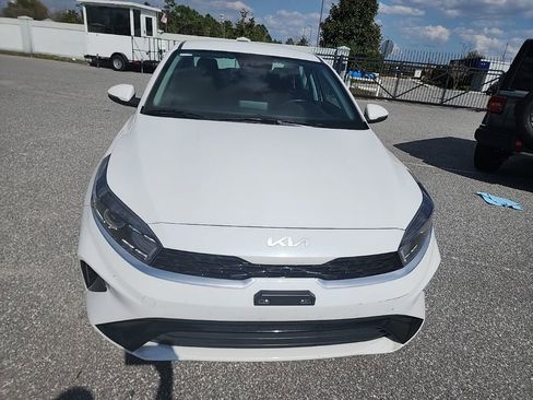 Used 2023 Kia Forte GT-Line image 2