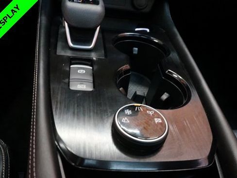 Certified 2022 Nissan Rogue Platinum w/ Head-Up Display Package image 20