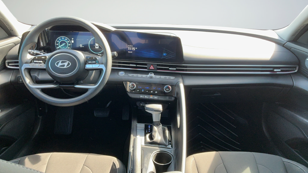 Used 2024 Hyundai Elantra SEL FWD image 7