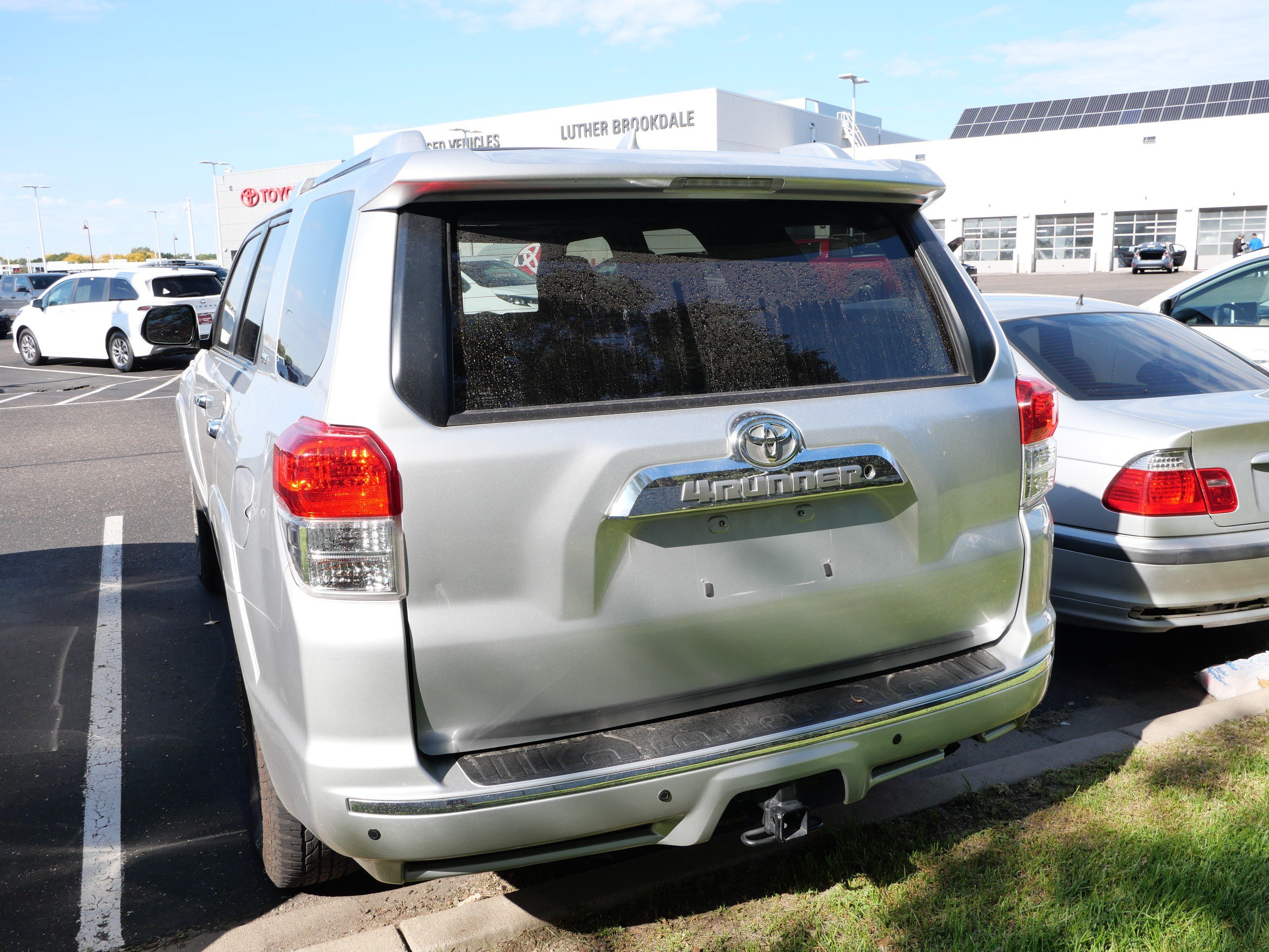 Used 2012 Toyota 4Runner SR5 w/ Convenience Pkg AWD/4WD image 8