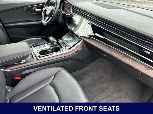 Used 2019 Audi Q8 Premium Plus w/ Premium Plus AWD/4WD image 19