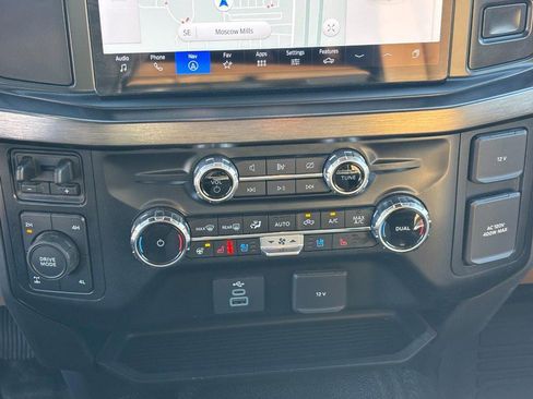 Used 2024 Ford F350 Lariat w/ Chrome Package image 23