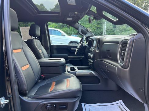 Used 2021 GMC Sierra 1500 AT4 w/ Technology Package AWD/4WD image 12