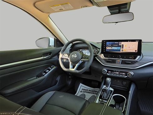 New 2025 Nissan Altima 2.5 SL image 10