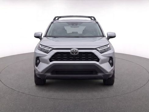 Used 2023 Toyota RAV4 XLE Premium AWD/4WD image 5