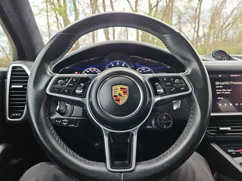 Certified 2021 Porsche Cayenne GTS AWD/4WD image 34