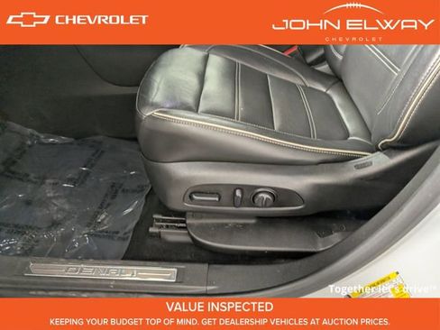 Used 2019 GMC Acadia Denali image 12