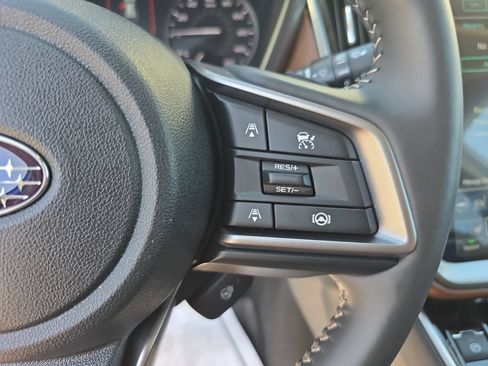 Used 2025 Subaru Outback Touring AWD/4WD image 15