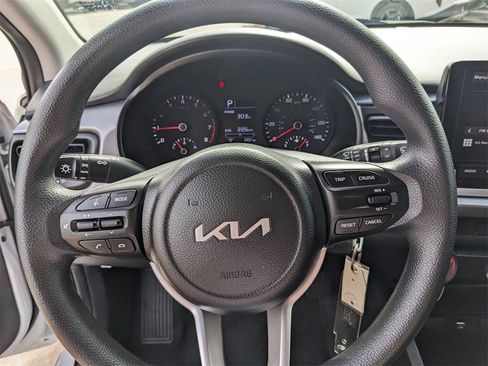 Used 2023 Kia Rio S image 28
