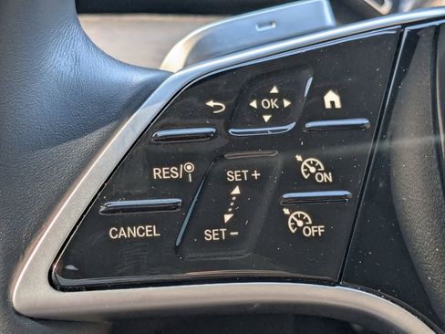 Certified 2025 Mercedes-Benz GLE 450e 4MATIC image 11